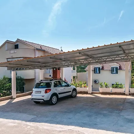 Nyaraló Three-bedroom In