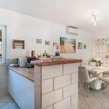 In With Kitchen *