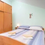 Three-bedroom In * Sutivan