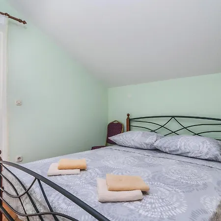 Three-bedroom In בית נופש סוטיבאן