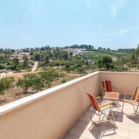 בית נופש Three-bedroom In