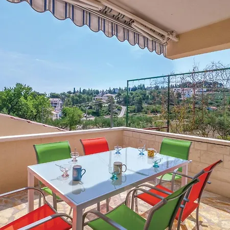 בית נופש Three-bedroom In *